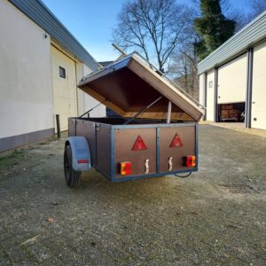 Koop en verkoop aanhangwagens op TrailerOutlet